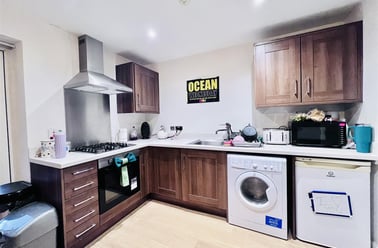 Loughborough Road, West Bridgford, Nottingham - Image 2